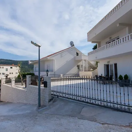Olivetum Apartment